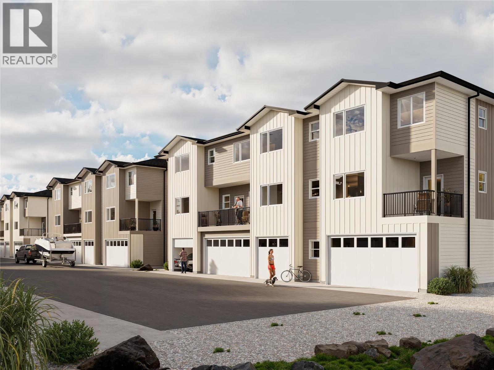 222 Temple Street Unit# 2, Sicamous, BC - Outdoor With Facade