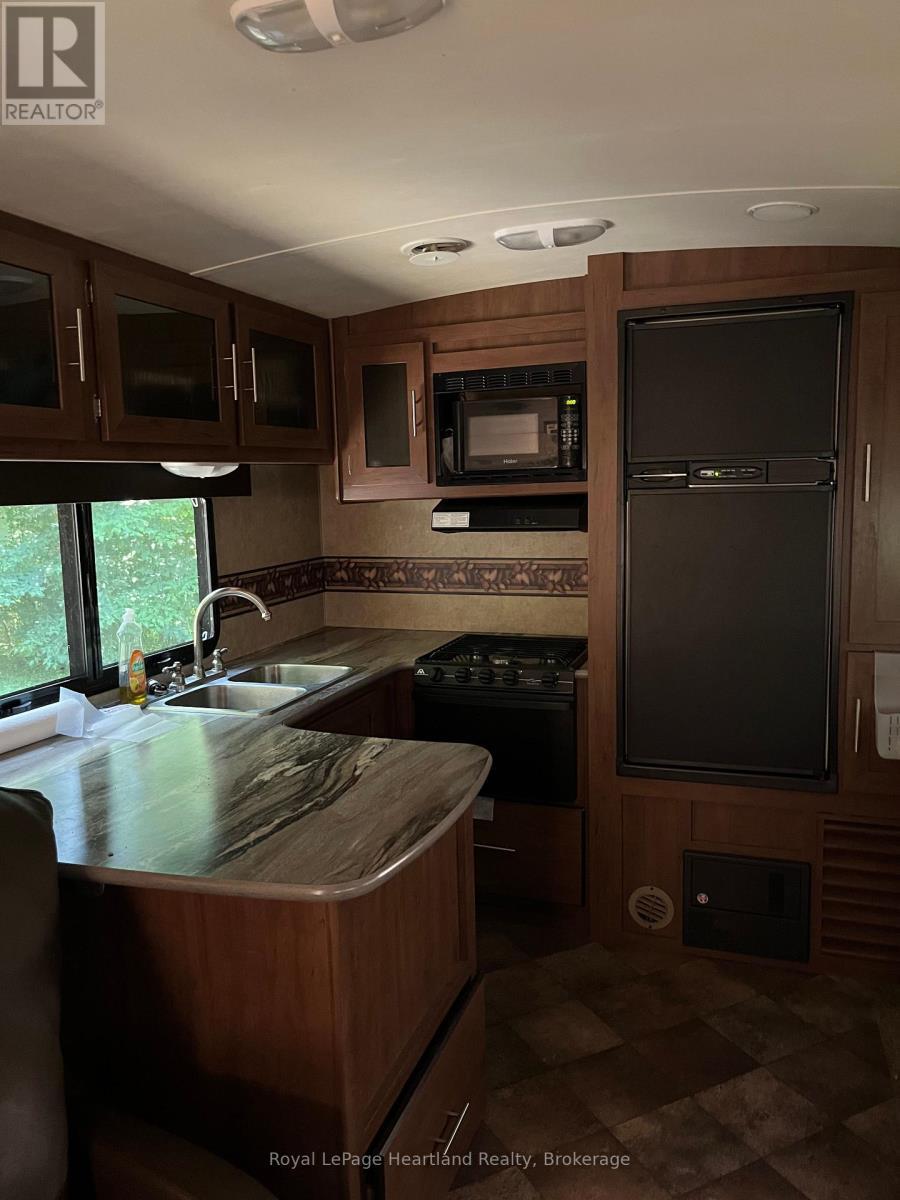 6 Lighthouse Cove Road, Bluewater (Bayfield), ON - Indoor Photo Showing Kitchen With Double Sink