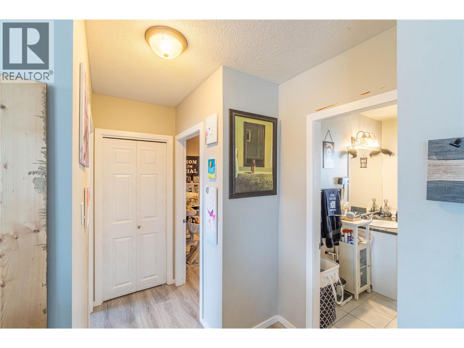 1569 Westmount Drive, Kamloops, BC - Indoor Photo Showing Other Room