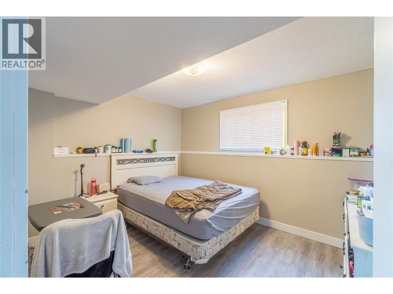 1569 Westmount Drive, Kamloops, BC - Indoor Photo Showing Bedroom