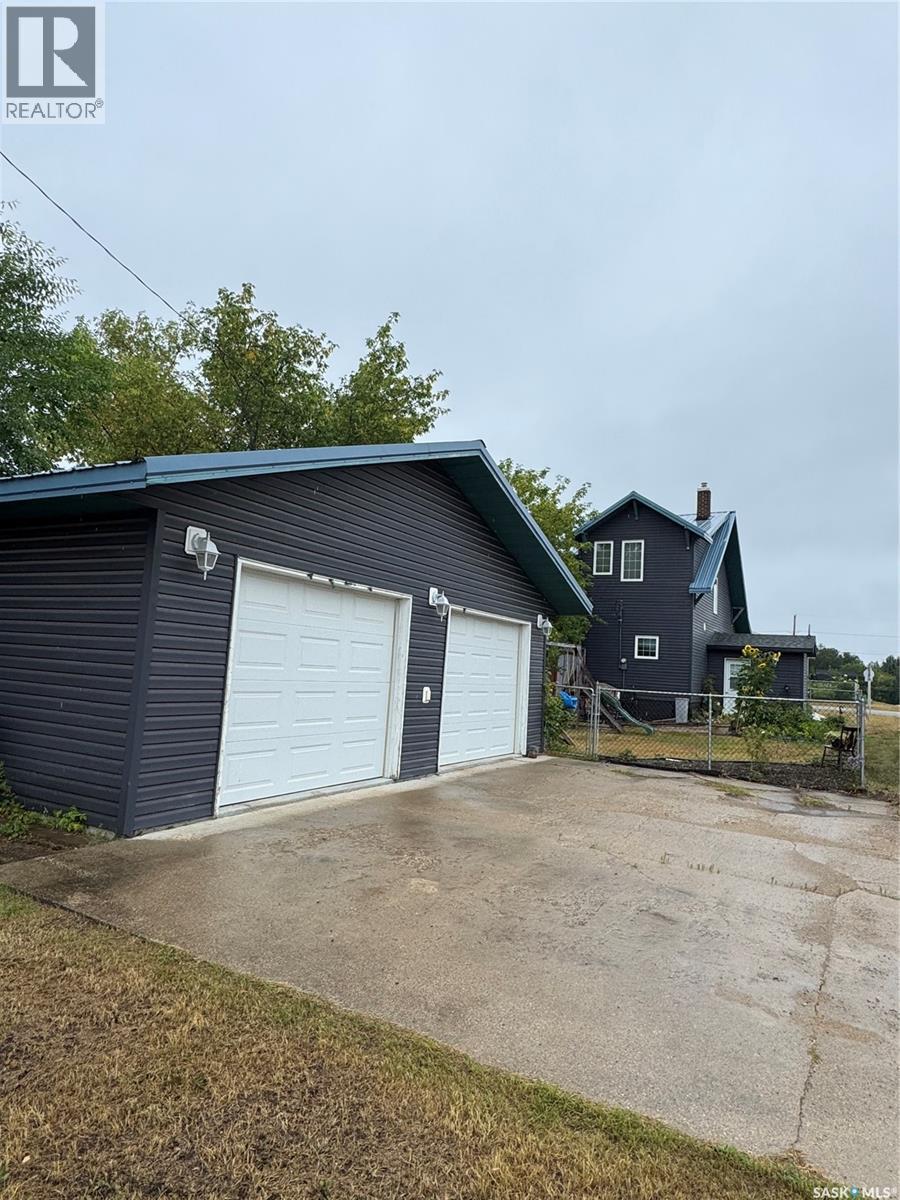 415 Prince Street, Hudson Bay, SK - Outdoor