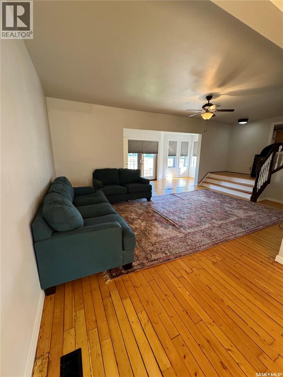 415 Prince Street, Hudson Bay, SK - Indoor