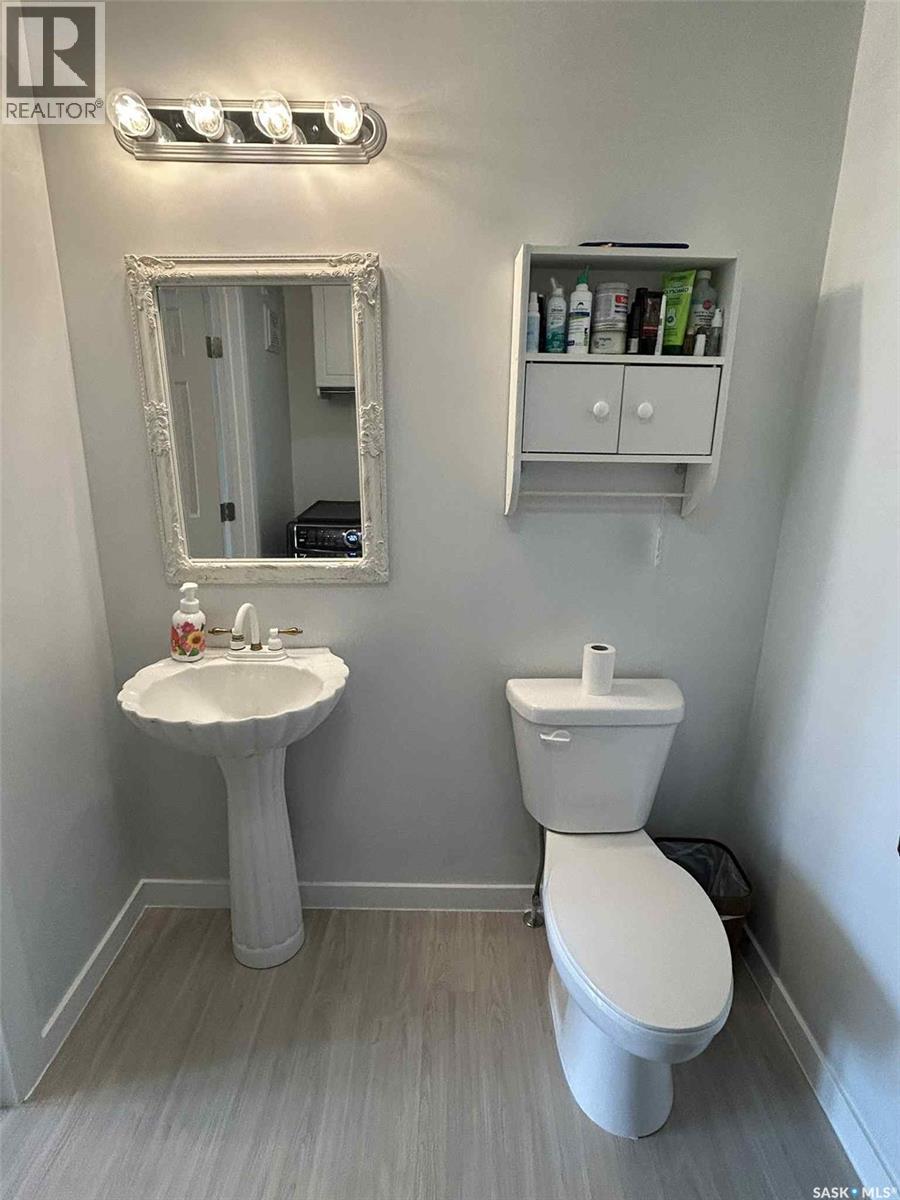 415 Prince Street, Hudson Bay, SK - Indoor Photo Showing Bathroom