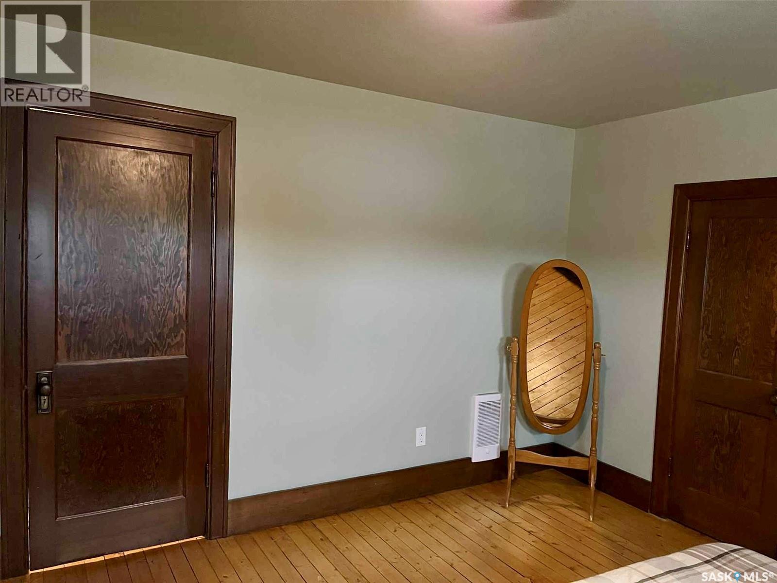 415 Prince Street, Hudson Bay, SK - Indoor