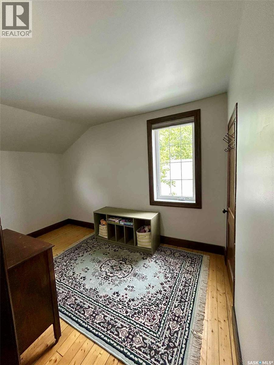 415 Prince Street, Hudson Bay, SK - Indoor Photo Showing Other Room