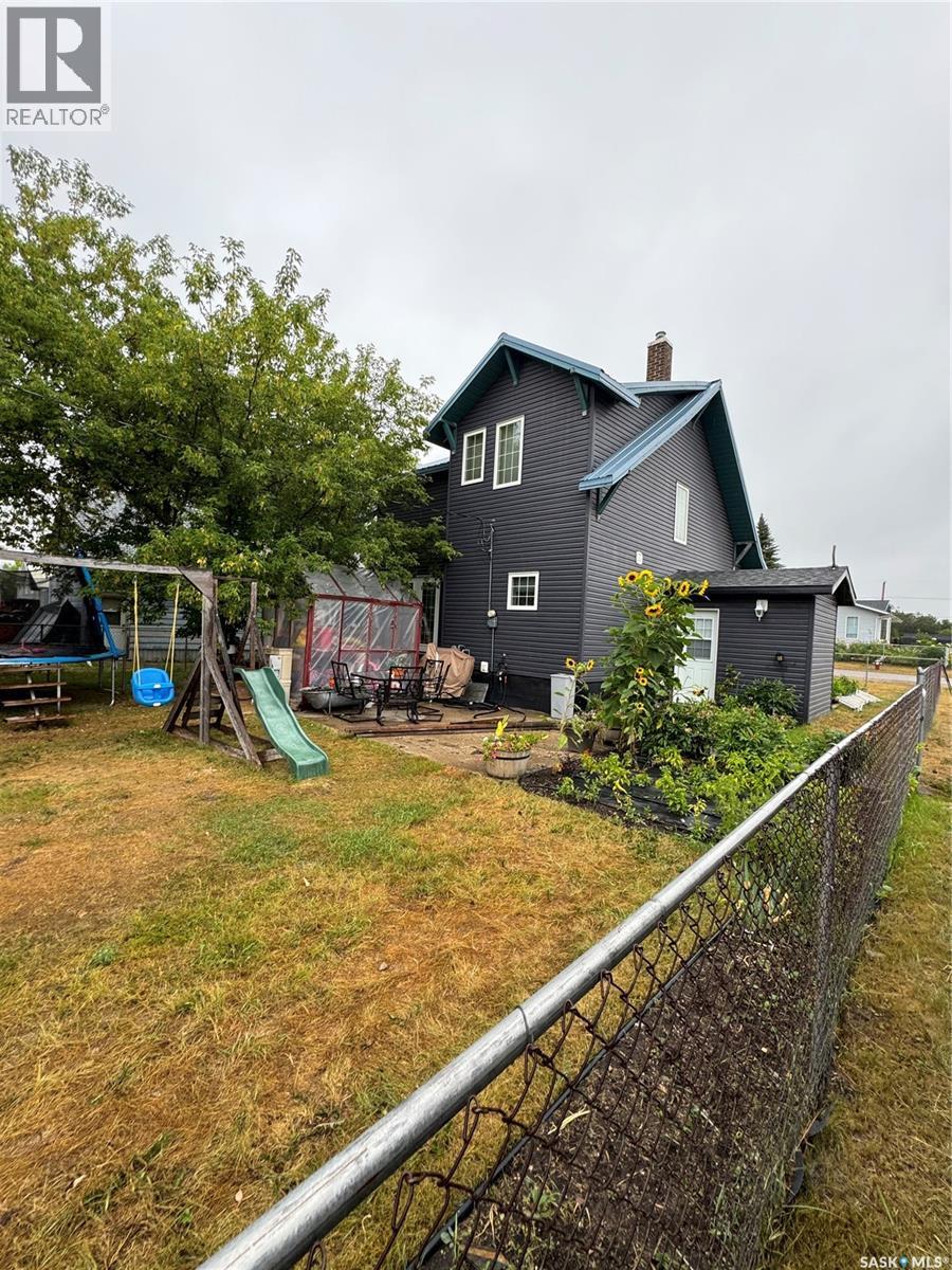 415 Prince Street, Hudson Bay, SK - Outdoor