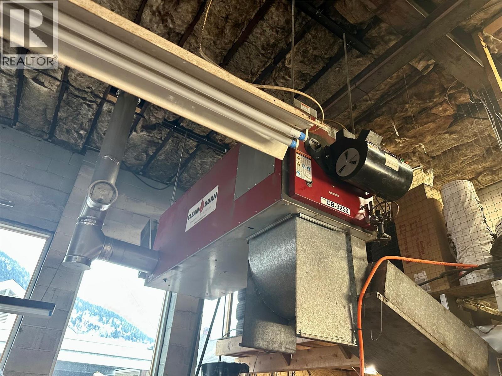 1598 Second Avenue, Trail, BC