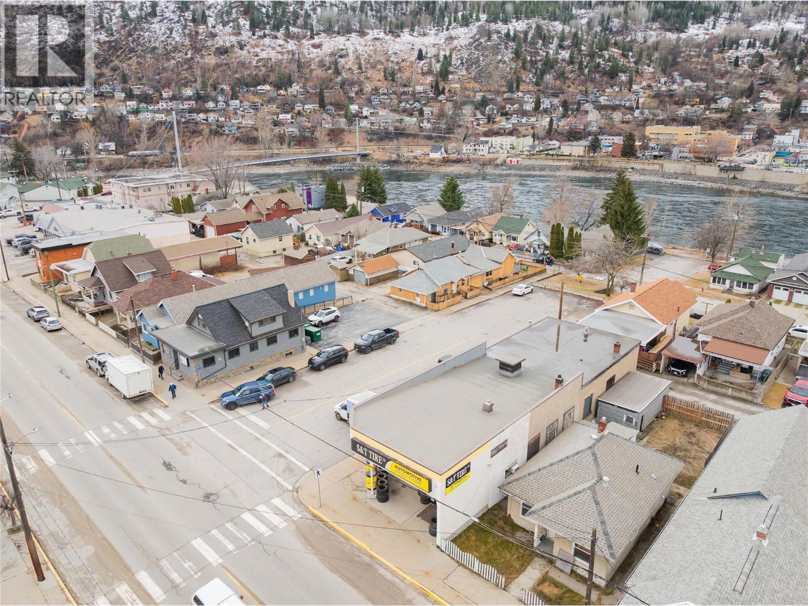 1598 Second Avenue, Trail, BC