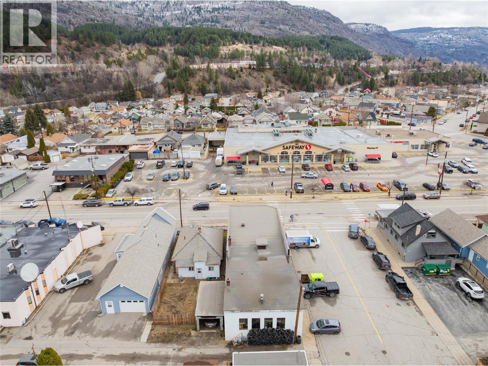 1598 Second Avenue, Trail, BC