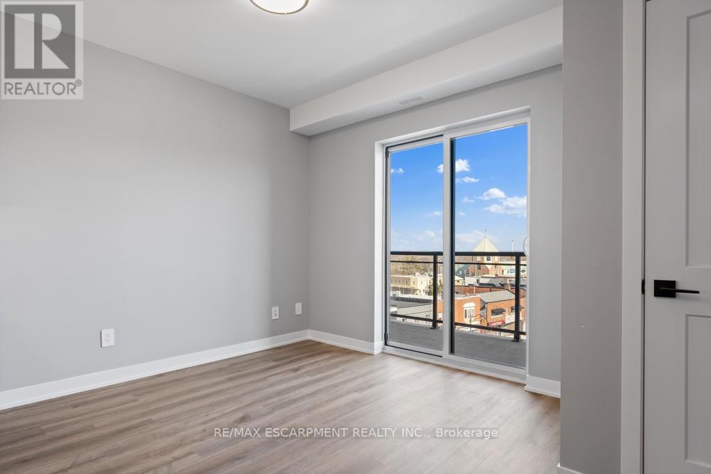 403 - 5002 King Street, Lincoln, ON - Indoor Photo Showing Other Room