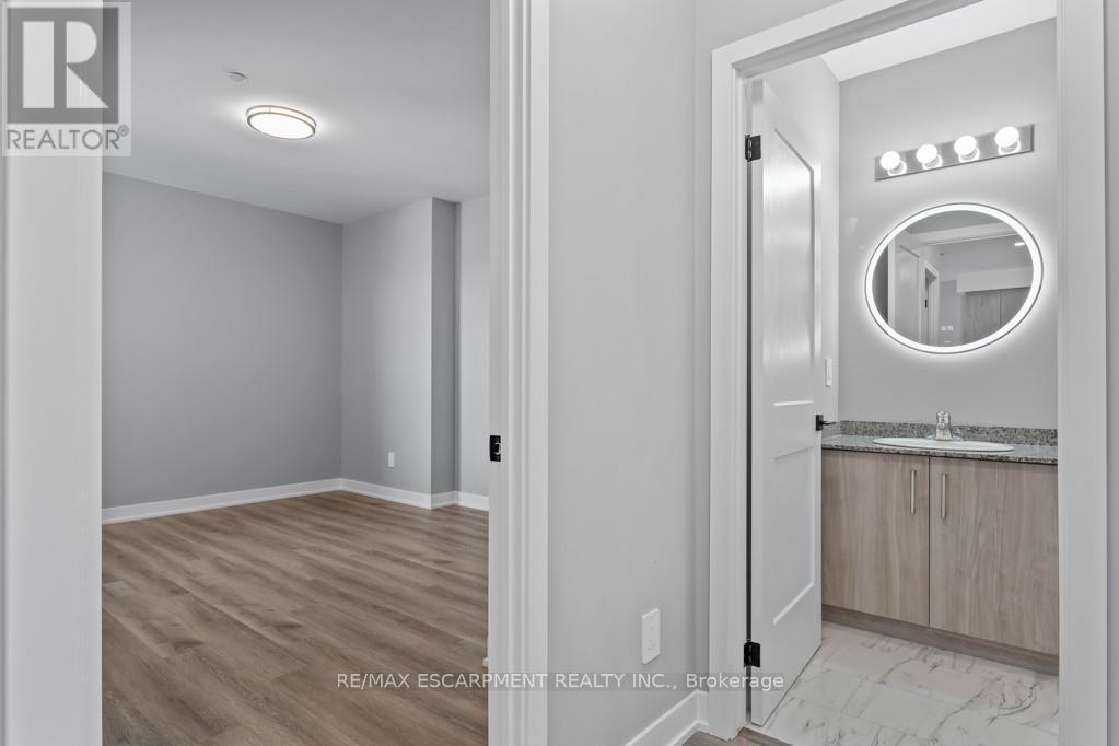 403 - 5002 King Street, Lincoln, ON - Indoor