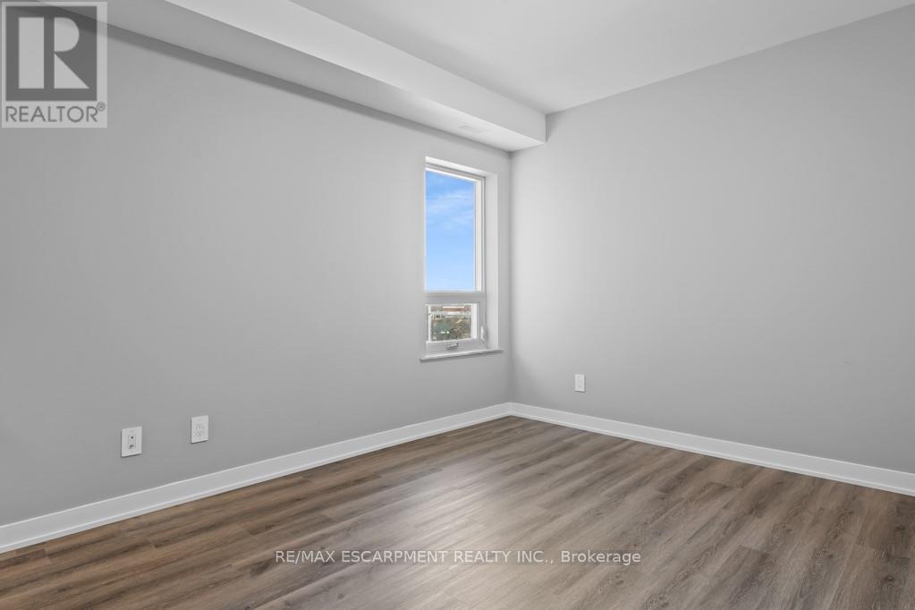 403 - 5002 King Street, Lincoln, ON - Indoor Photo Showing Other Room