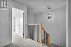 Large upper landing -