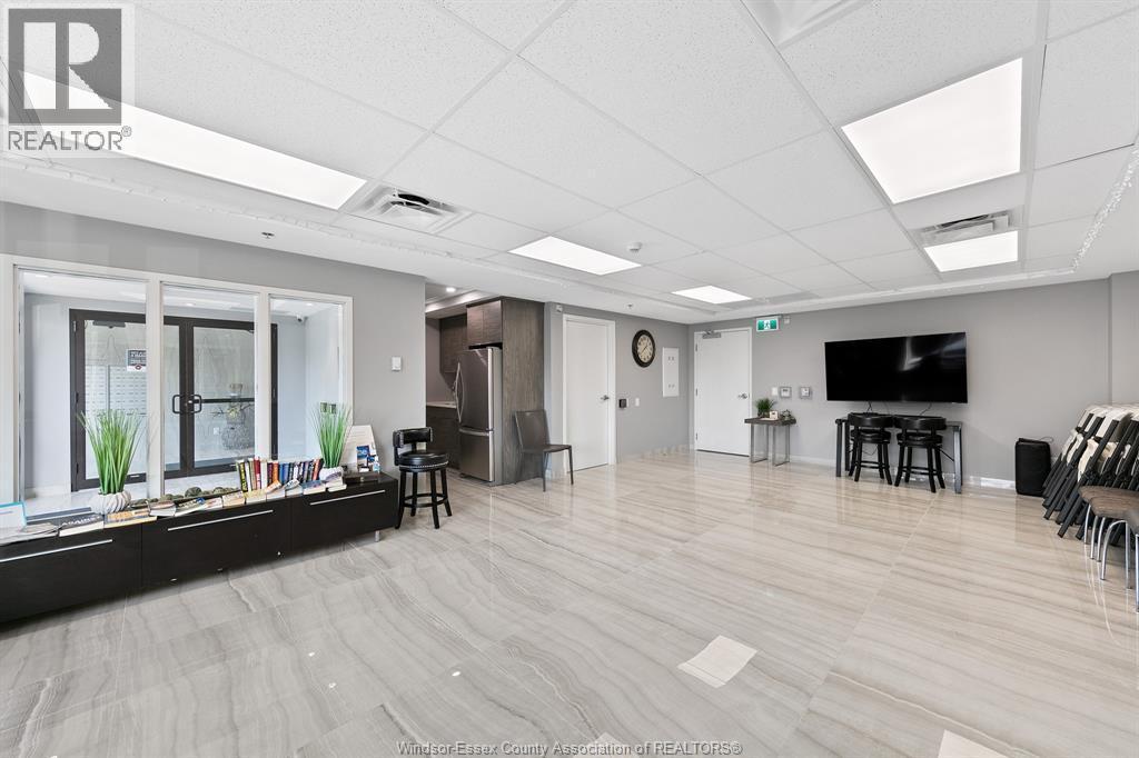 716 Brownstone Unit# 405, Tecumseh, ON - Indoor Photo Showing Other Room