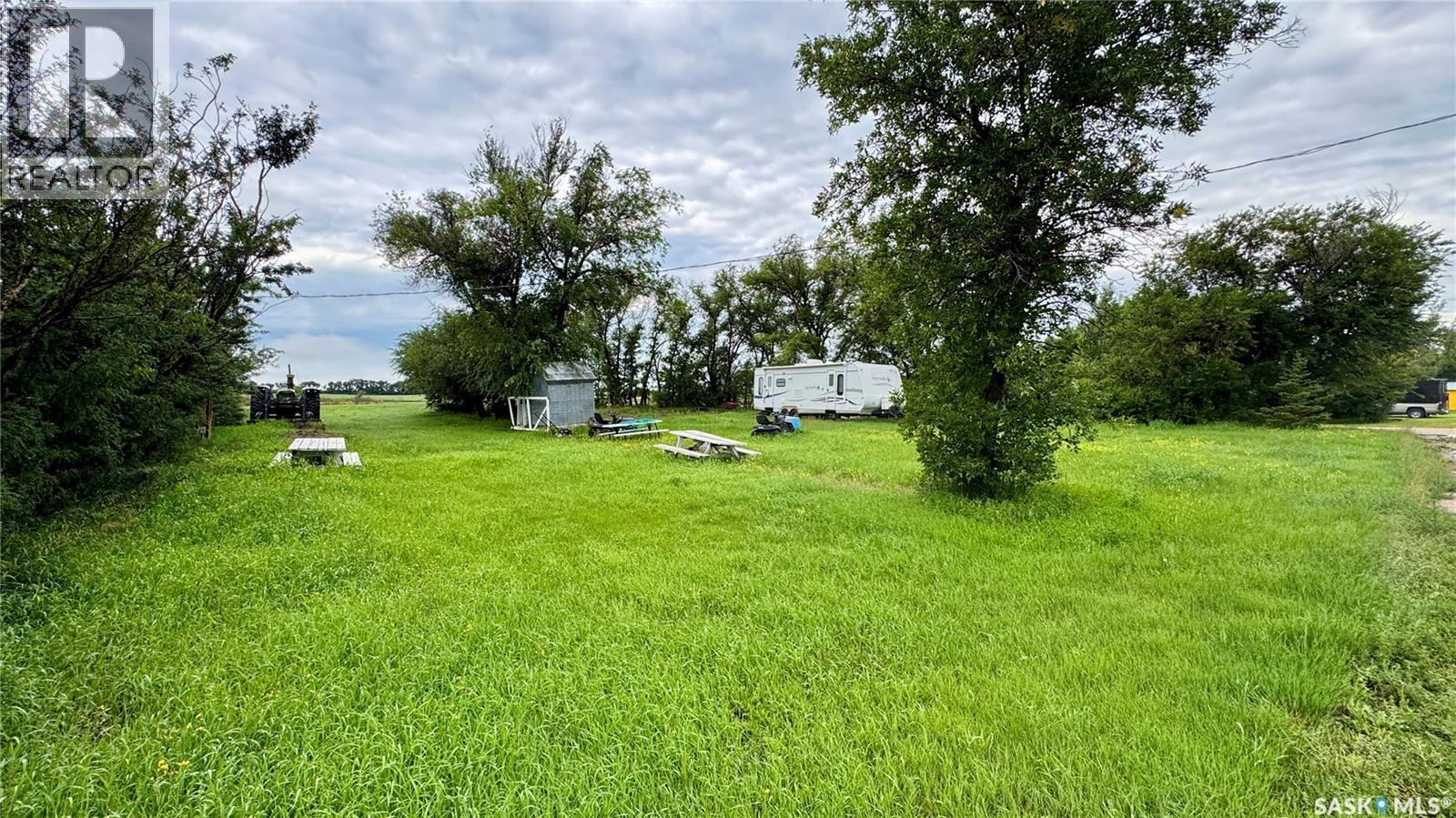 Lot 17-18 Railway Street, Macrorie, SK