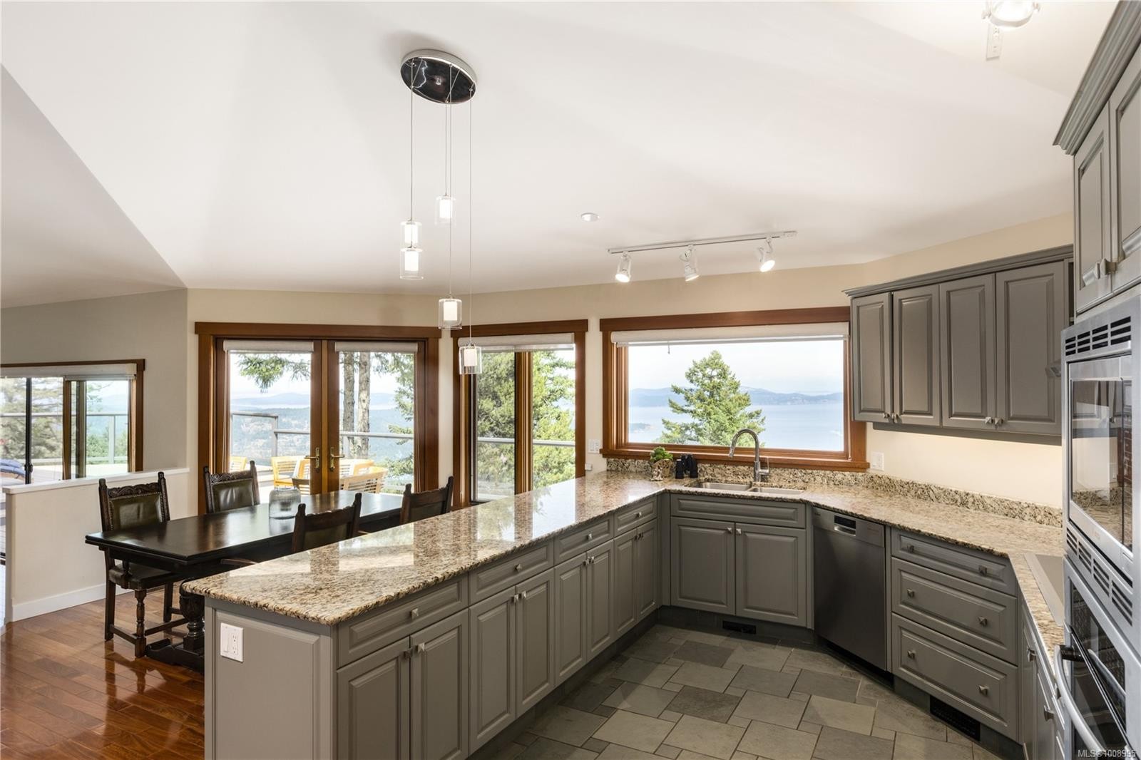 253 Chilton Rd, Salt Spring, BC