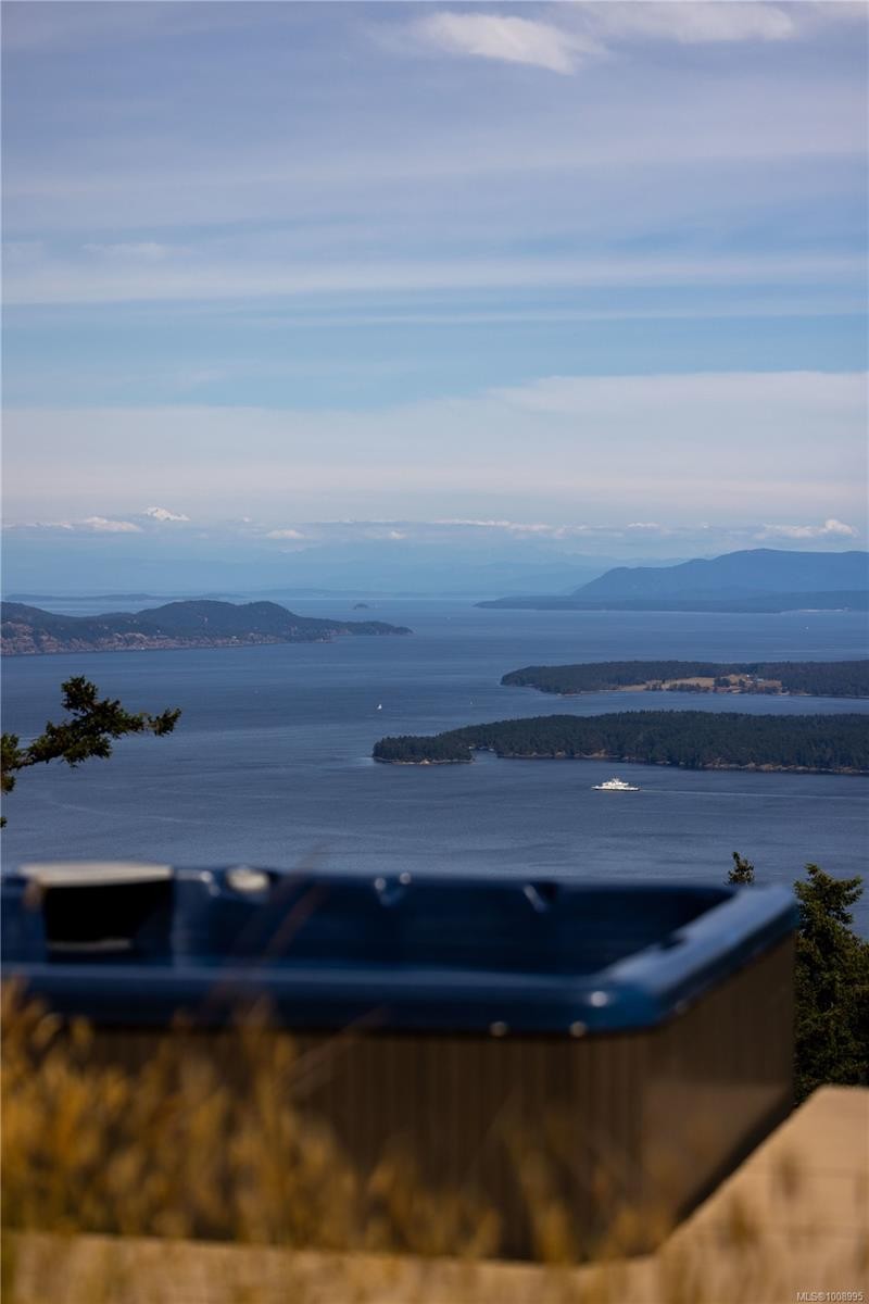 253 Chilton Rd, Salt Spring, BC