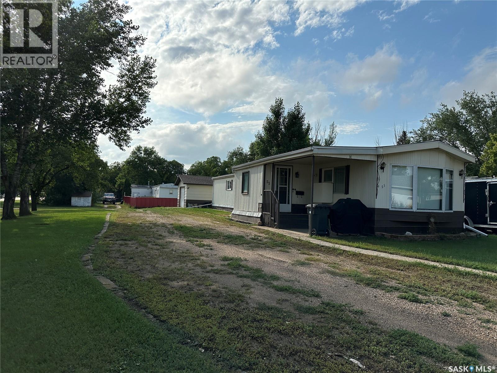 55 14Th Street, Weyburn, SK