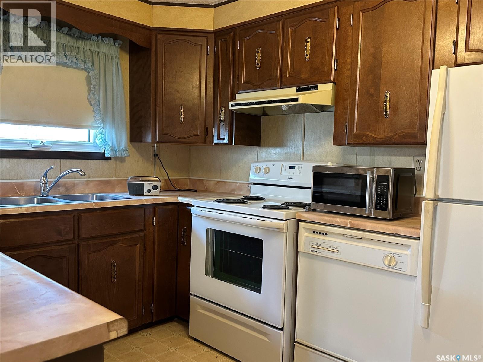 55 14Th Street, Weyburn, SK