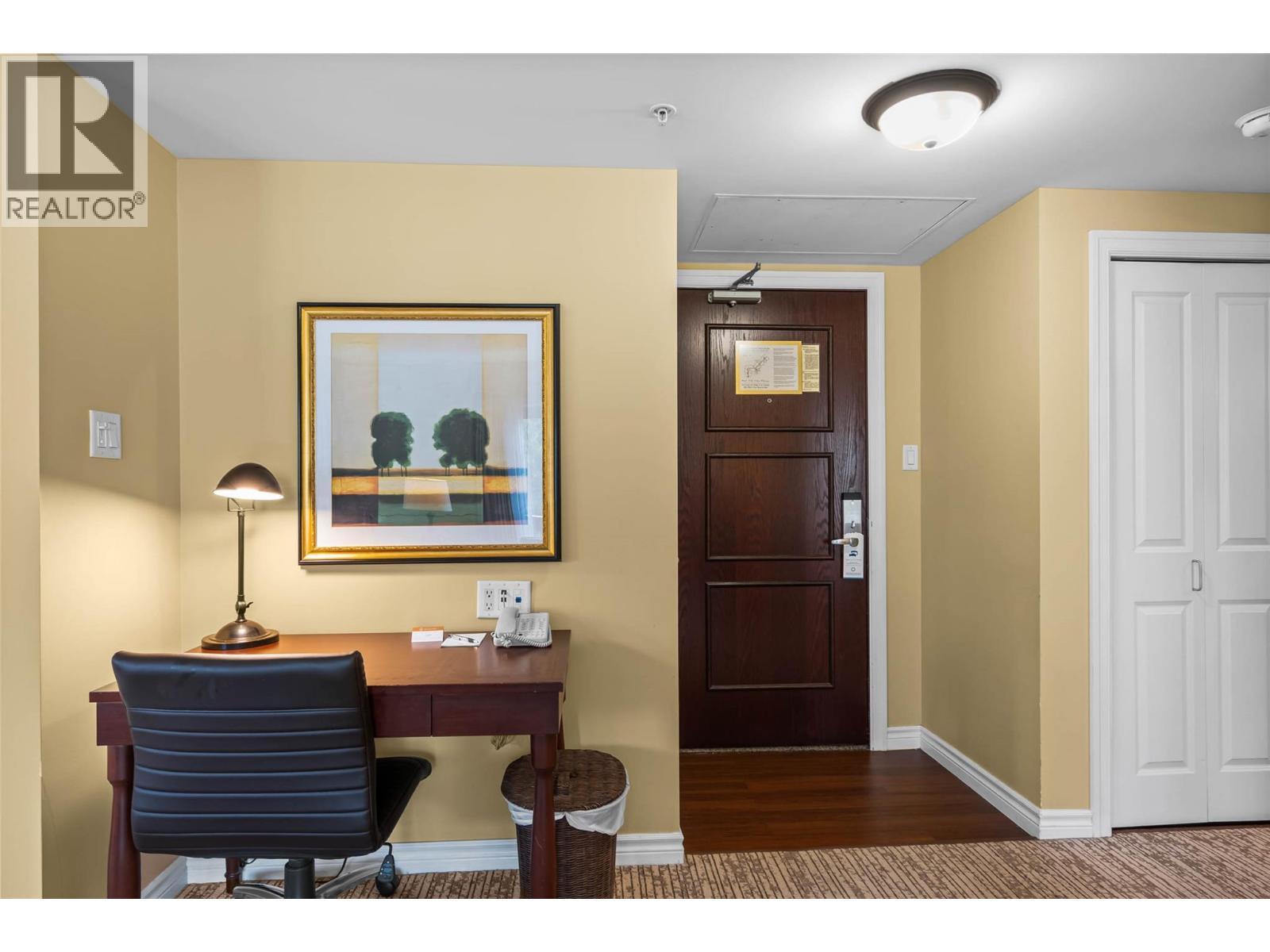 3250 Village Way Unit# 1318D, Sun Peaks, BC - Indoor Photo Showing Other Room