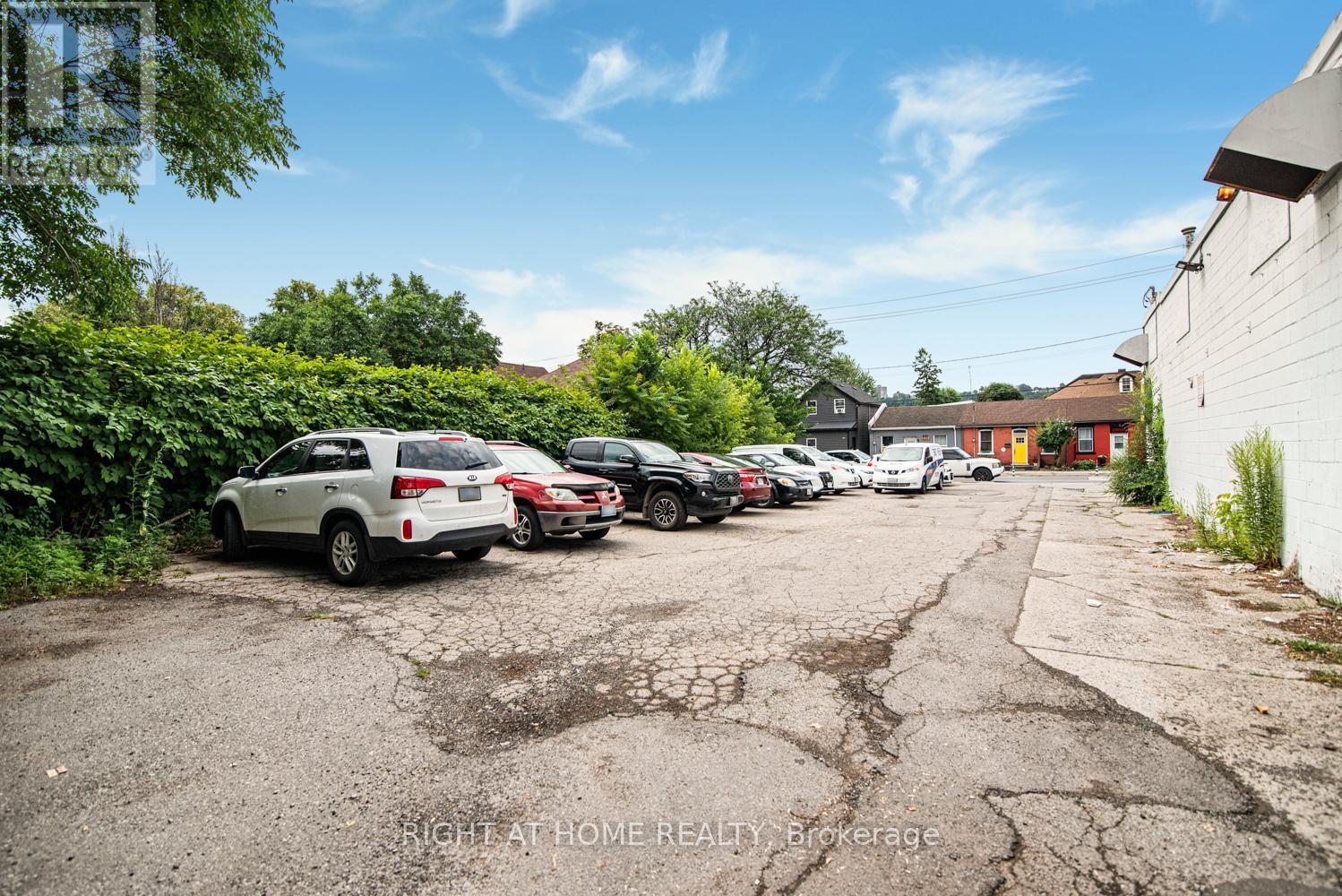 361 Cannon Street E, Hamilton, ON