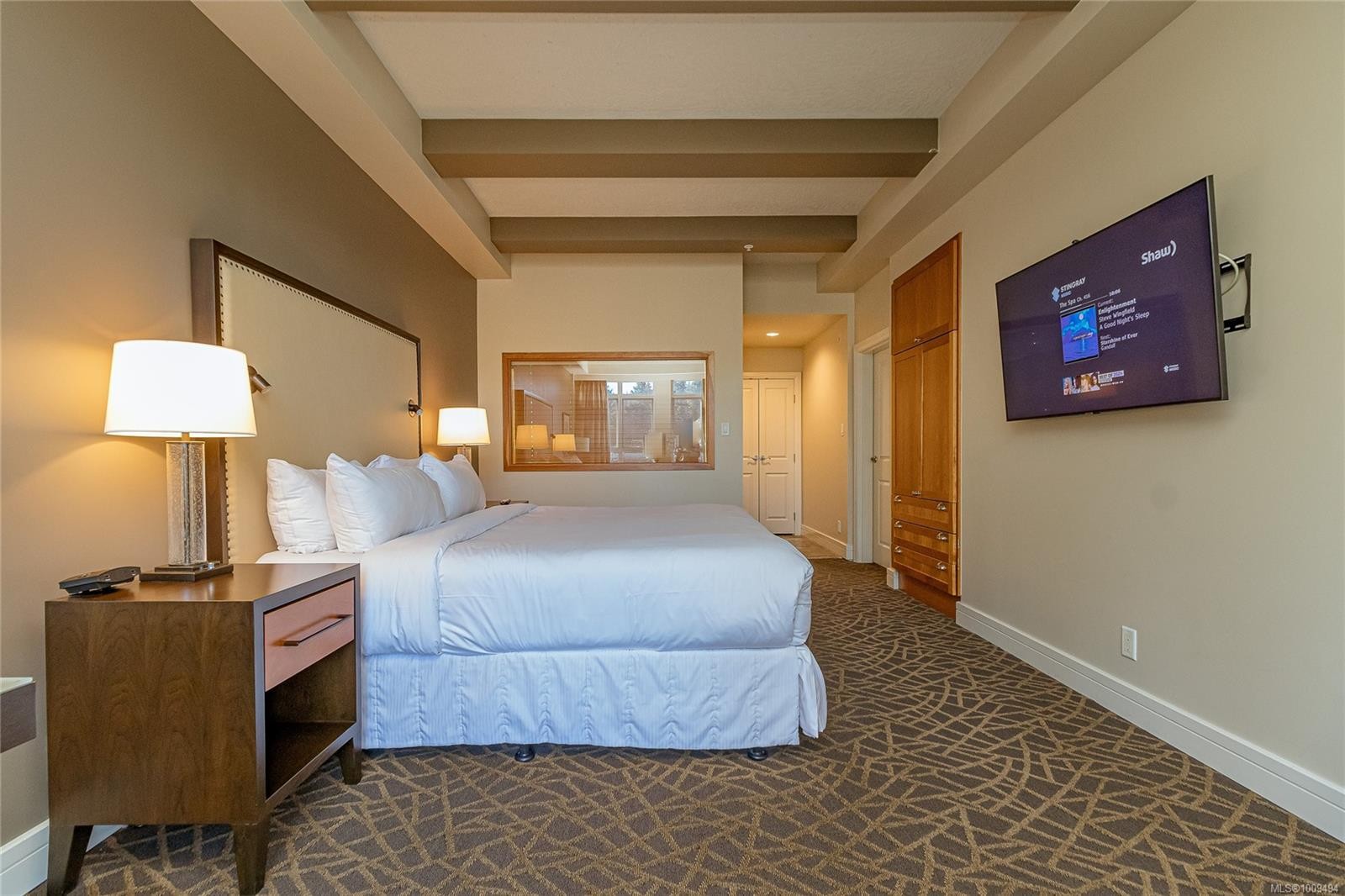 218-220 B-1376 Lynburne Pl, Langford, BC - Indoor Photo Showing Bedroom