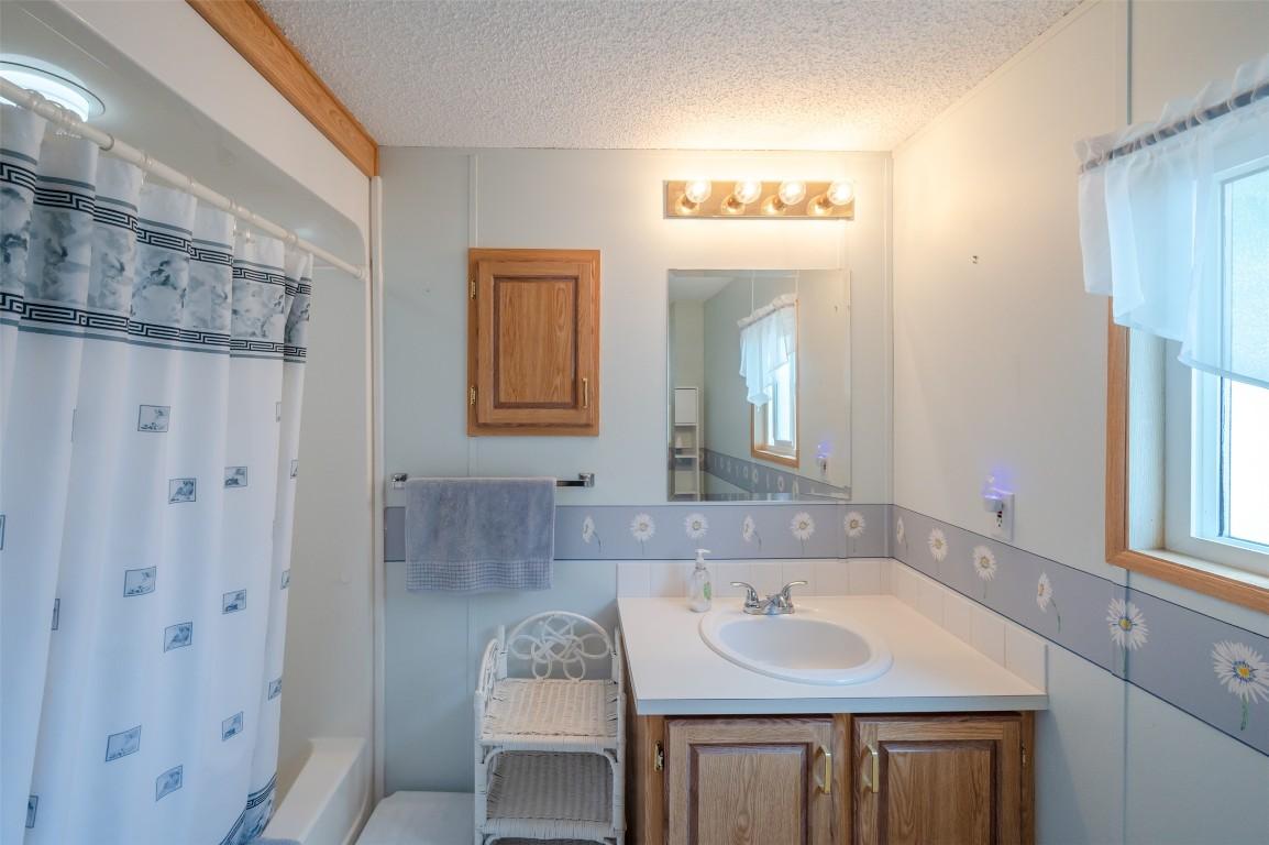 F22-4505 Mclean Creek Road, Okanagan Falls, BC