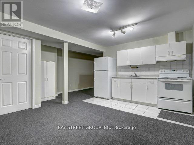 Bsmt - 1720 Village View Place, Mississauga, ON - Indoor Photo Showing Kitchen