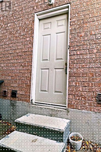 Bsmt - 1720 Village View Place, Mississauga, ON - Outdoor