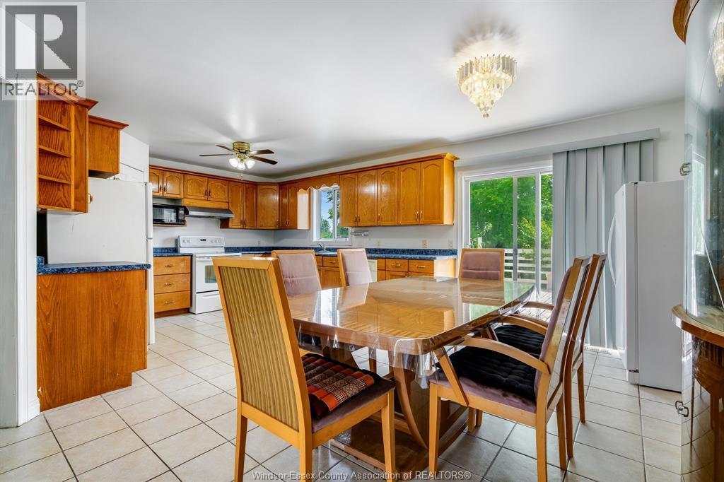 166 Sturgeon Meadows, Leamington, ON - Indoor