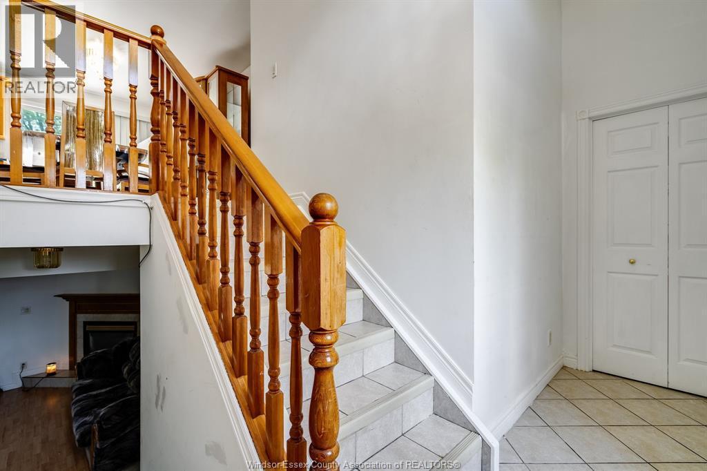 166 Sturgeon Meadows, Leamington, ON - Indoor Photo Showing Other Room