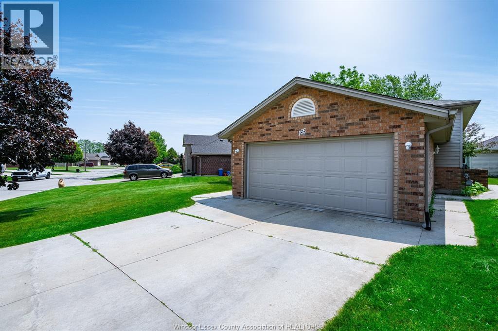 166 Sturgeon Meadows, Leamington, ON - Outdoor