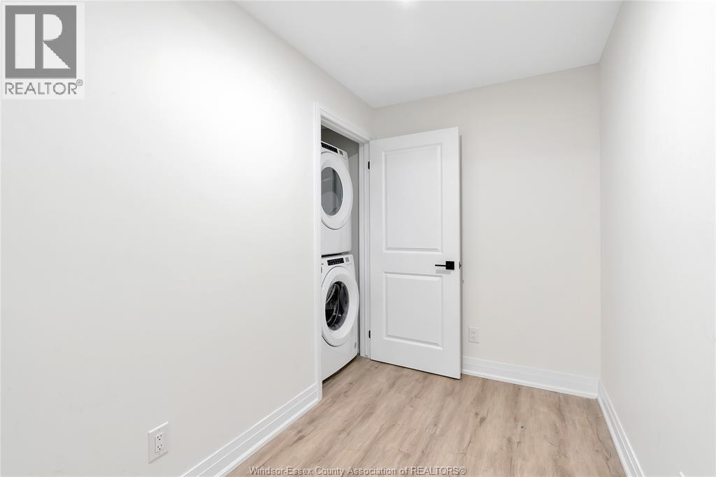 3340 Stella Crescent Unit# 424, Windsor, ON - Indoor Photo Showing Laundry Room