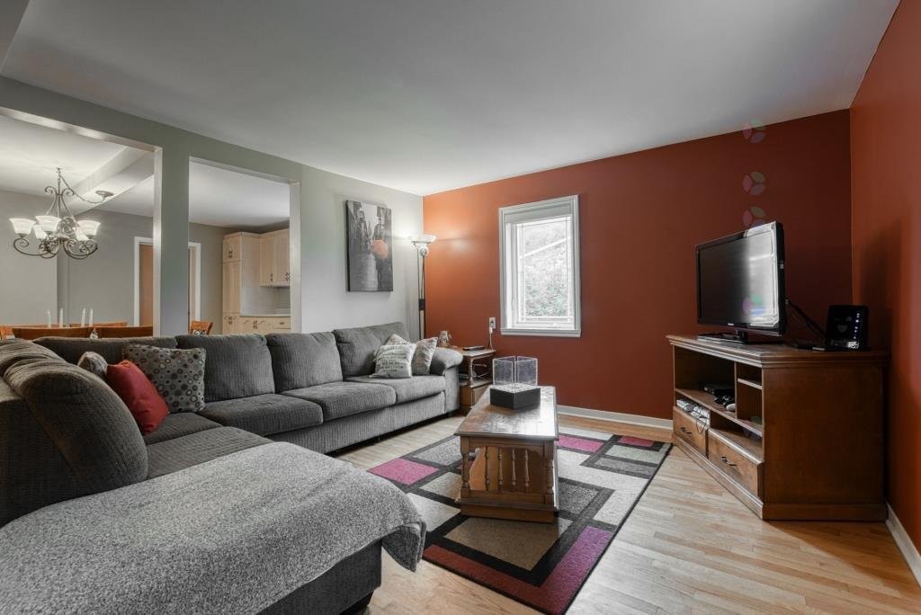 Salon - 3 Rue Girard, Saint-André-D'Argenteuil, QC - Indoor Photo Showing Living Room