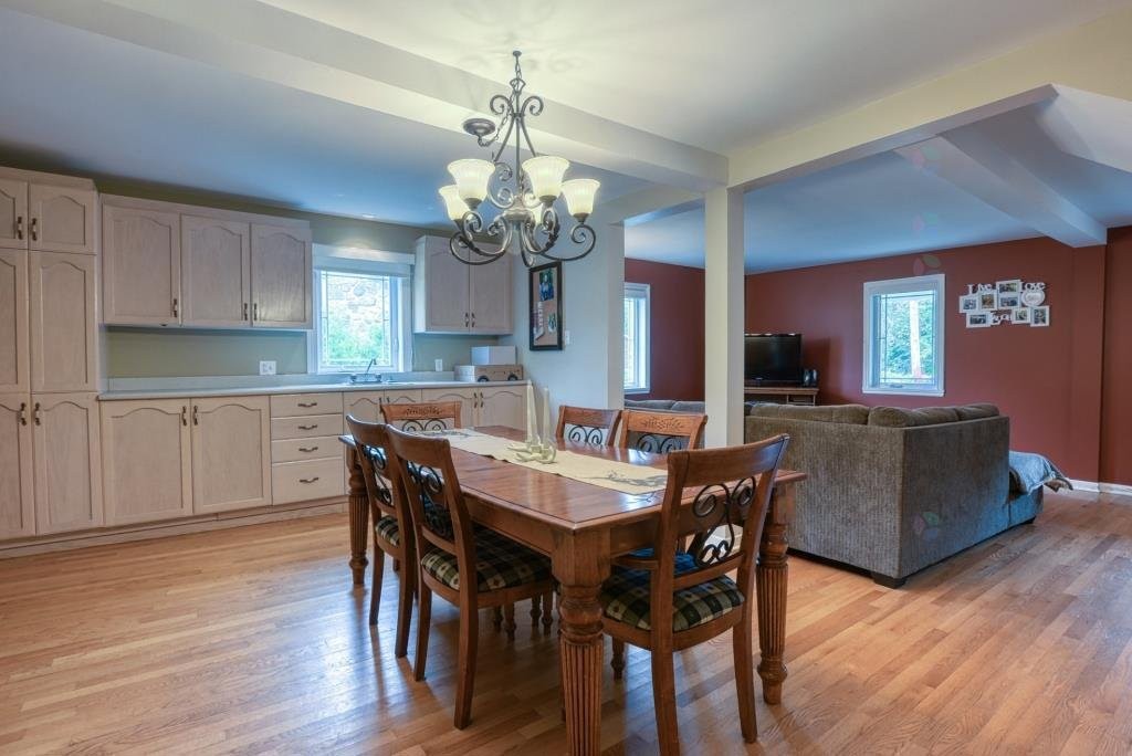 Salle à manger - 3 Rue Girard, Saint-André-D'Argenteuil, QC - Indoor Photo Showing Dining Room