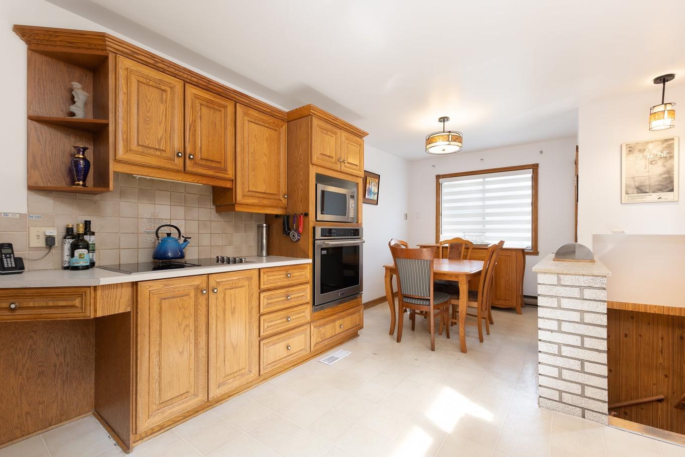Kitchen - 399 Av. Thorncrest, Dorval, QC - Indoor Photo Showing Other Room