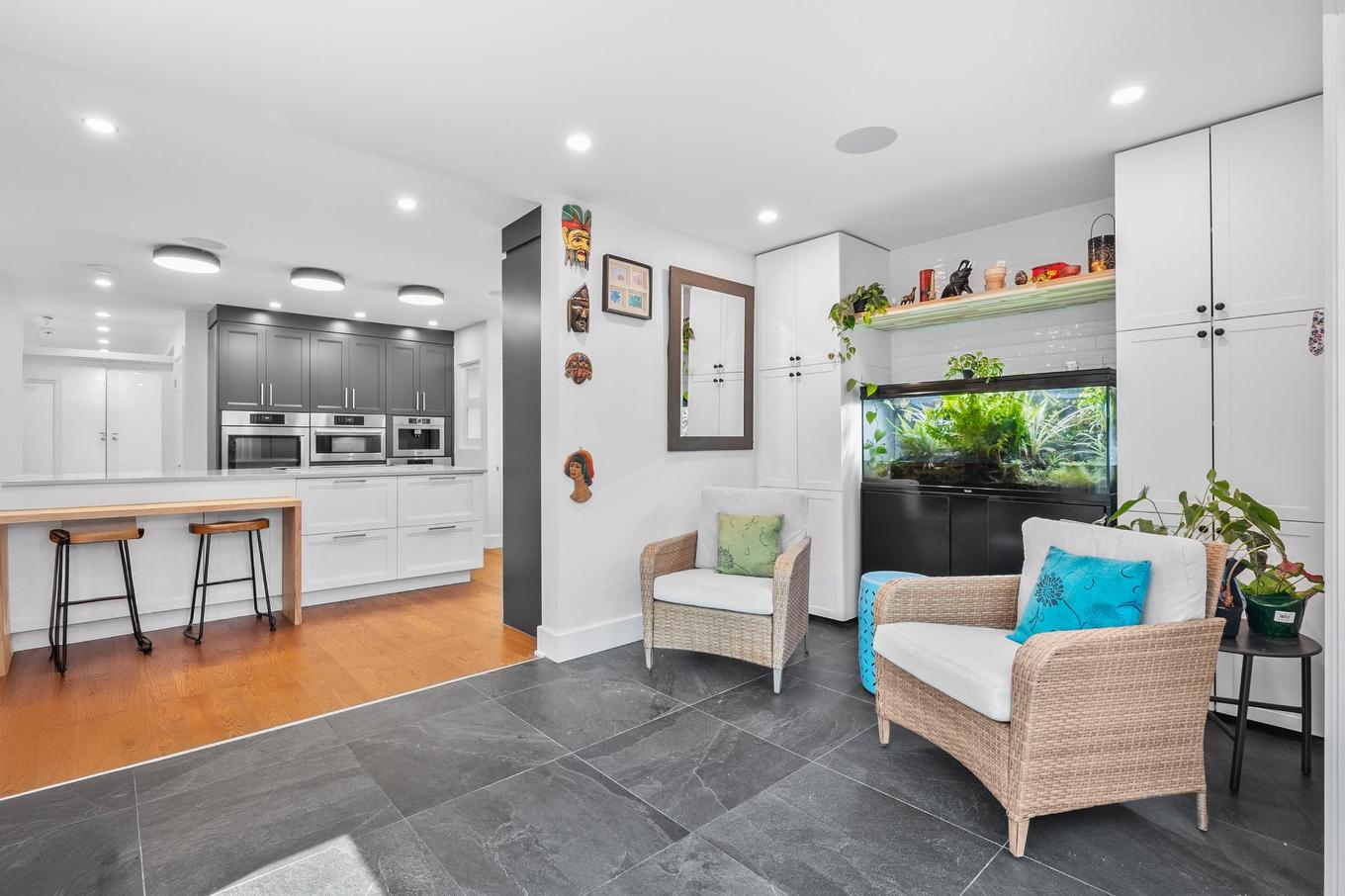 Veranda - 1516 Av. De L'Église, Longueuil (Le Vieux-Longueuil), QC - Indoor