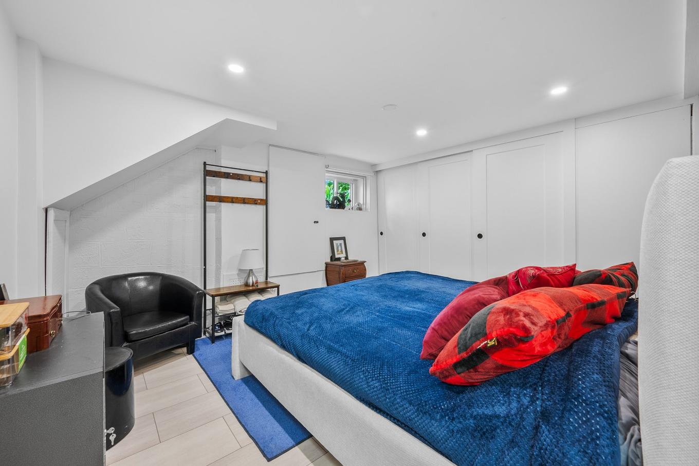 Bedroom - 1516 Av. De L'Église, Longueuil (Le Vieux-Longueuil), QC - Indoor Photo Showing Bedroom