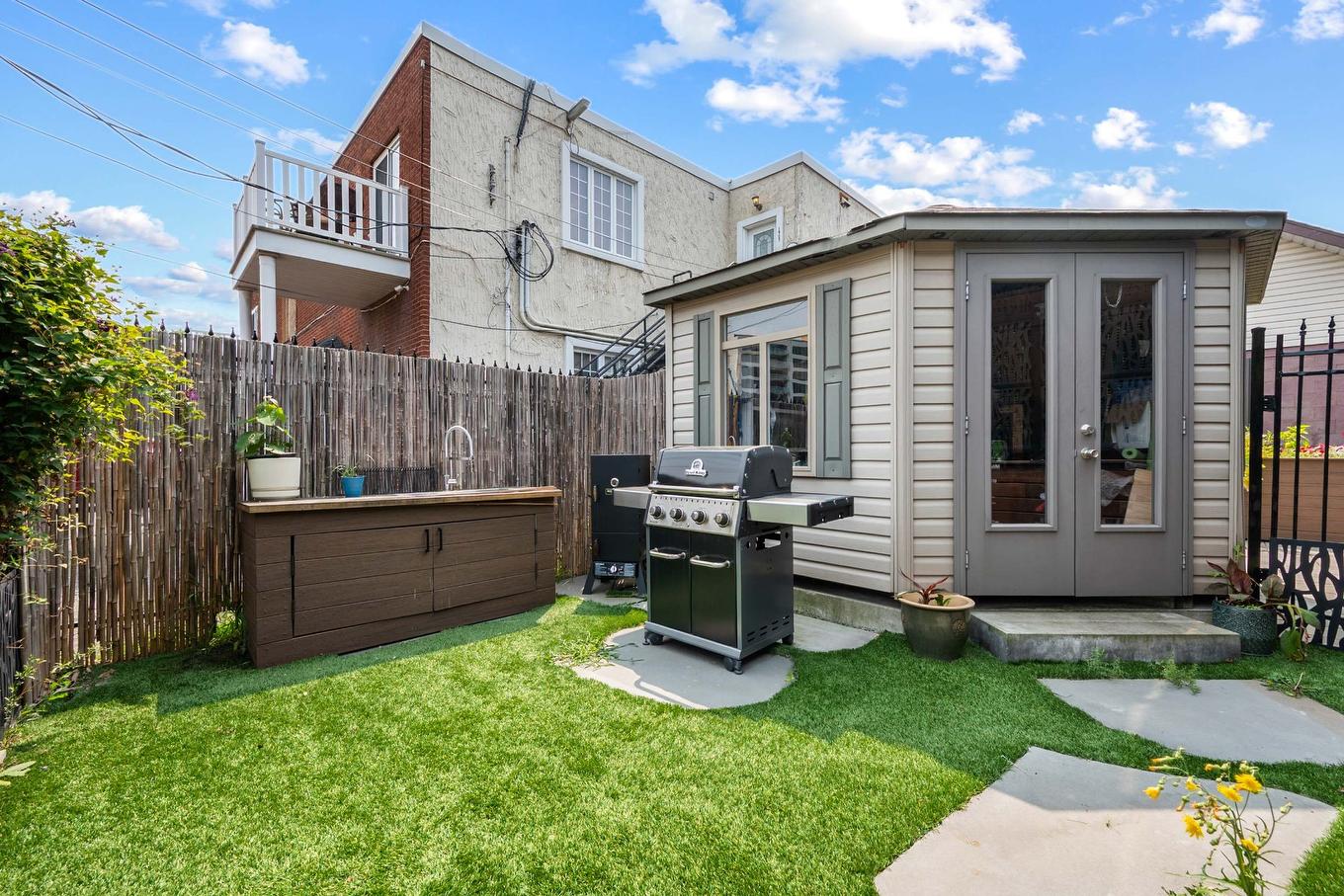 Backyard - 1516 Av. De L'Église, Longueuil (Le Vieux-Longueuil), QC - Outdoor