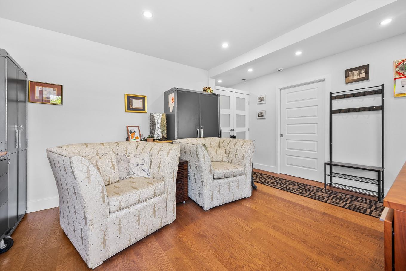 Living room - 1516 Av. De L'Église, Longueuil (Le Vieux-Longueuil), QC - Indoor Photo Showing Living Room