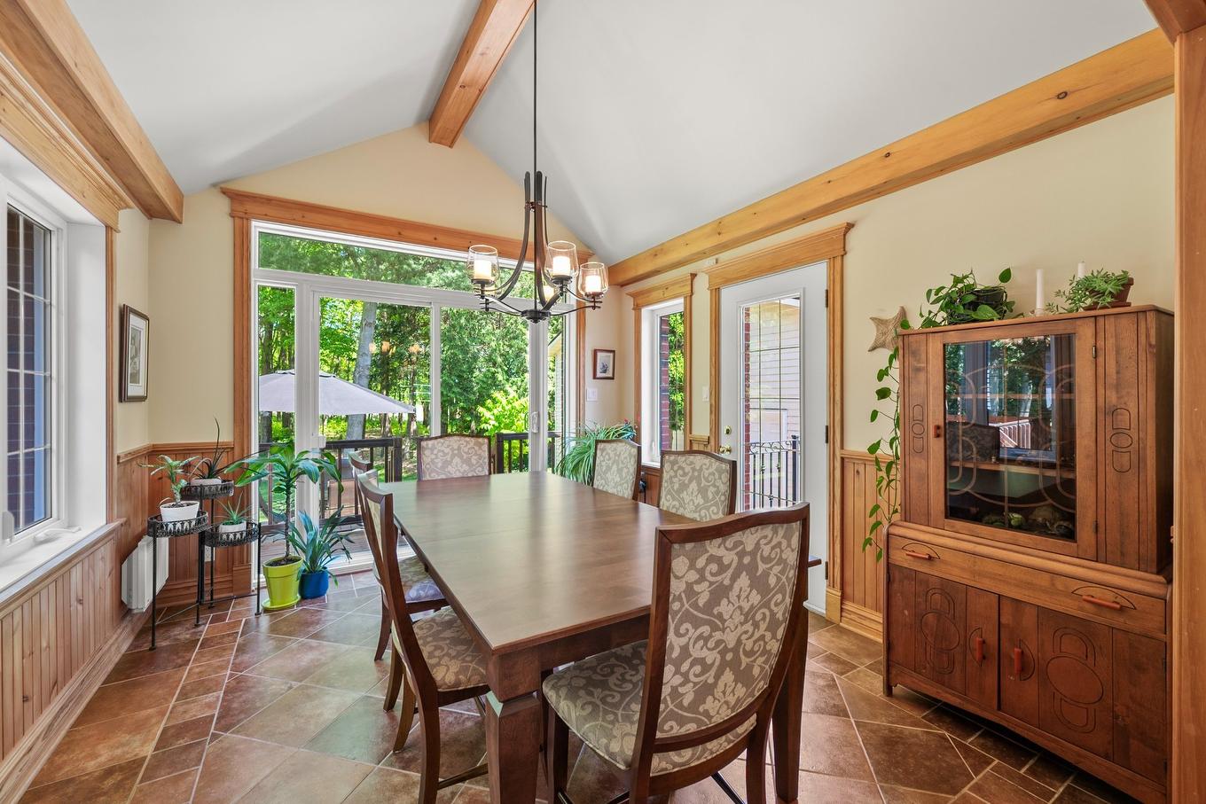 Dining room - 95 Ch. Des Quarante, Saint-Mathias-Sur-Richelieu, QC - Indoor Photo Showing Dining Room
