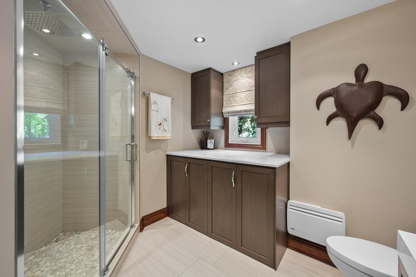 Bathroom - 95 Ch. Des Quarante, Saint-Mathias-Sur-Richelieu, QC - Indoor Photo Showing Bathroom