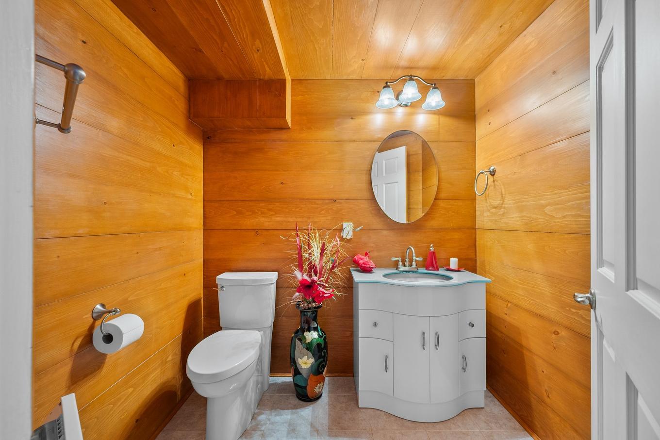 Powder room - 95 Ch. Des Quarante, Saint-Mathias-Sur-Richelieu, QC - Indoor Photo Showing Bathroom