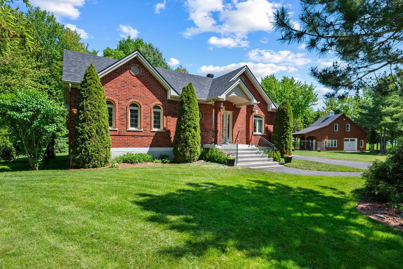 Frontage - 95 Ch. Des Quarante, Saint-Mathias-Sur-Richelieu, QC - Outdoor With Facade