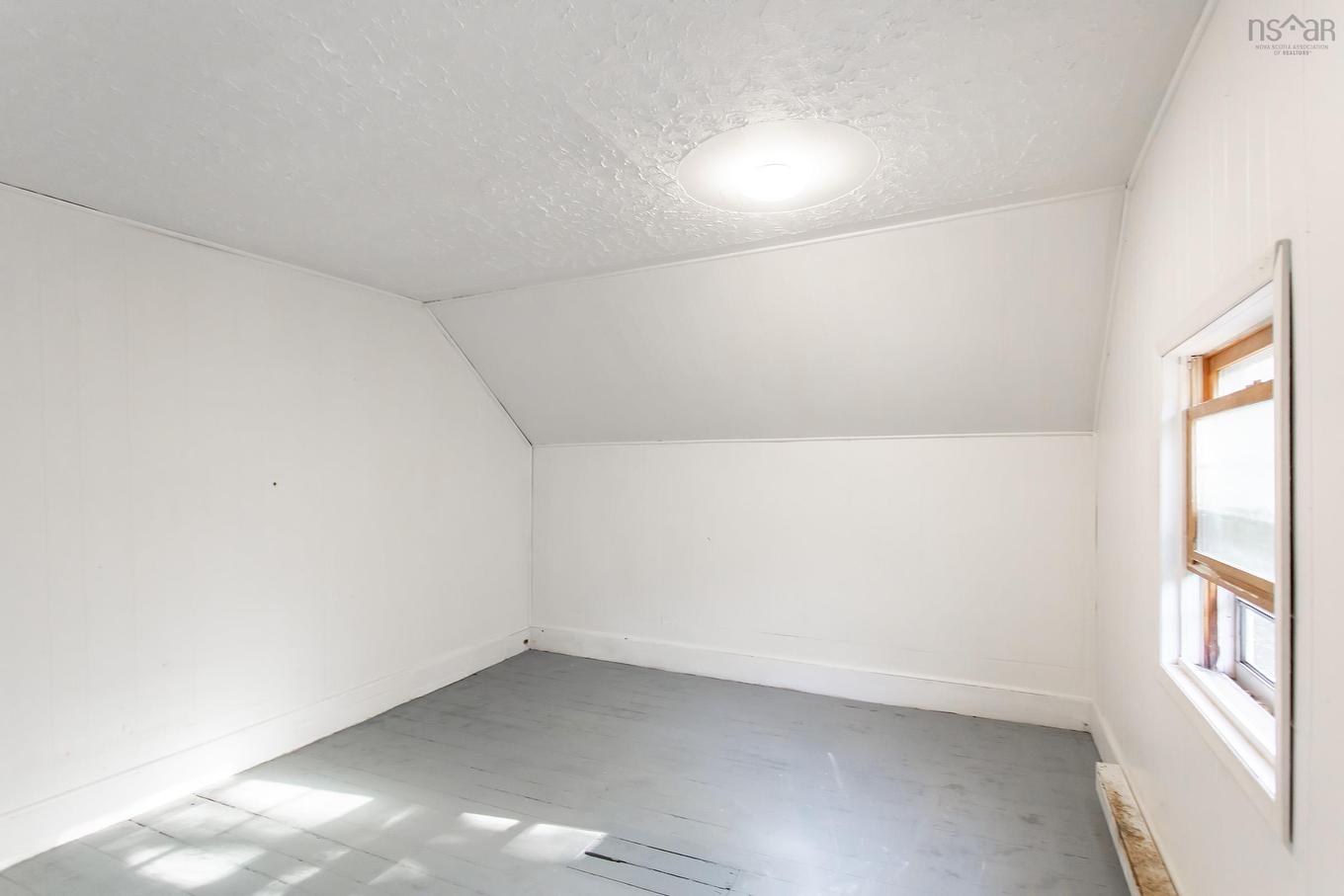 27 Canaan Avenue, Kentville, NS