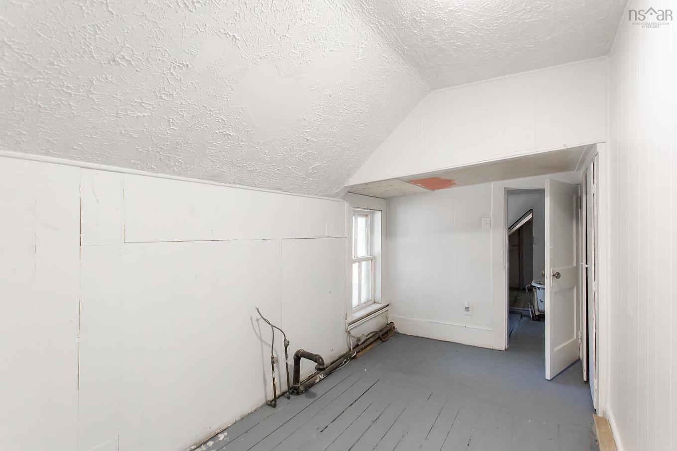 27 Canaan Avenue, Kentville, NS