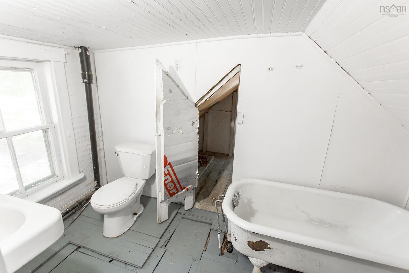 27 Canaan Avenue, Kentville, NS