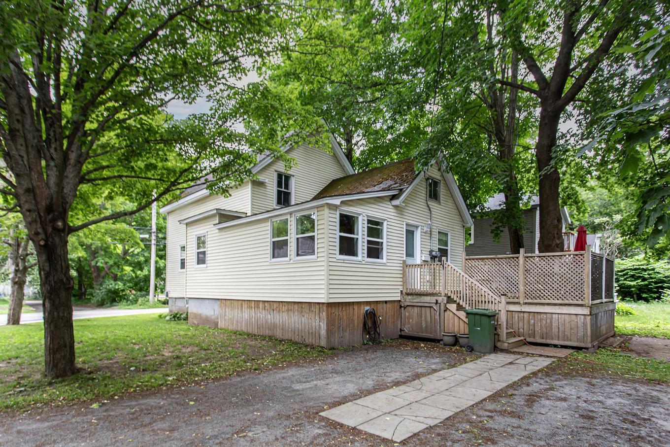 27 Canaan Avenue, Kentville, NS