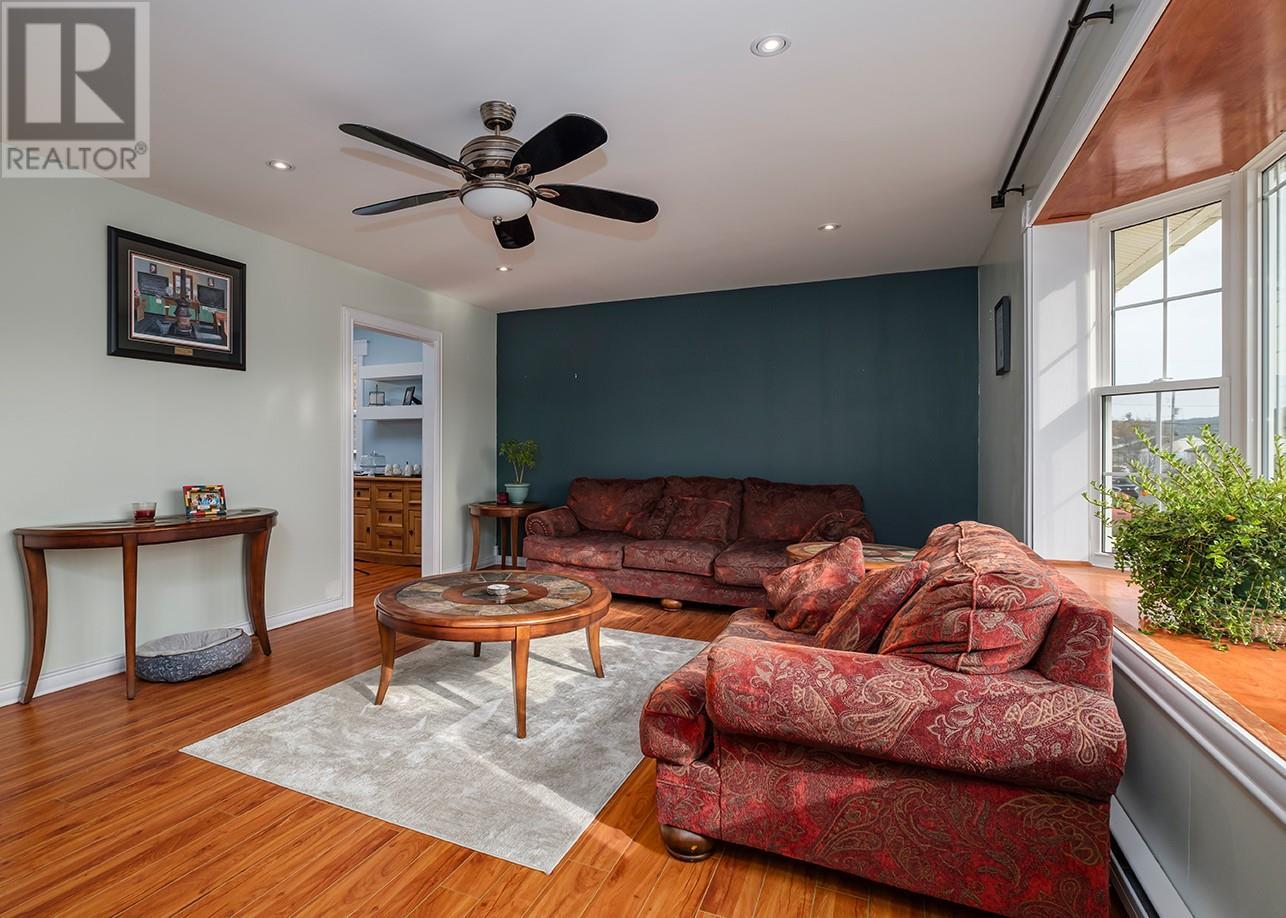 24-26 Frecker Place, Placentia, NL - Indoor Photo Showing Living Room