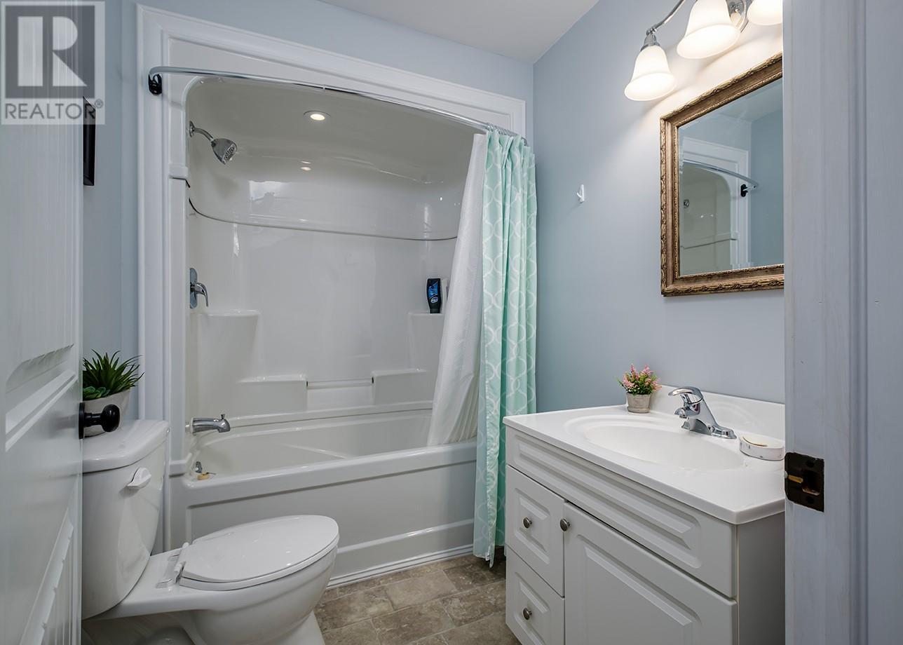 24-26 Frecker Place, Placentia, NL - Indoor Photo Showing Bathroom